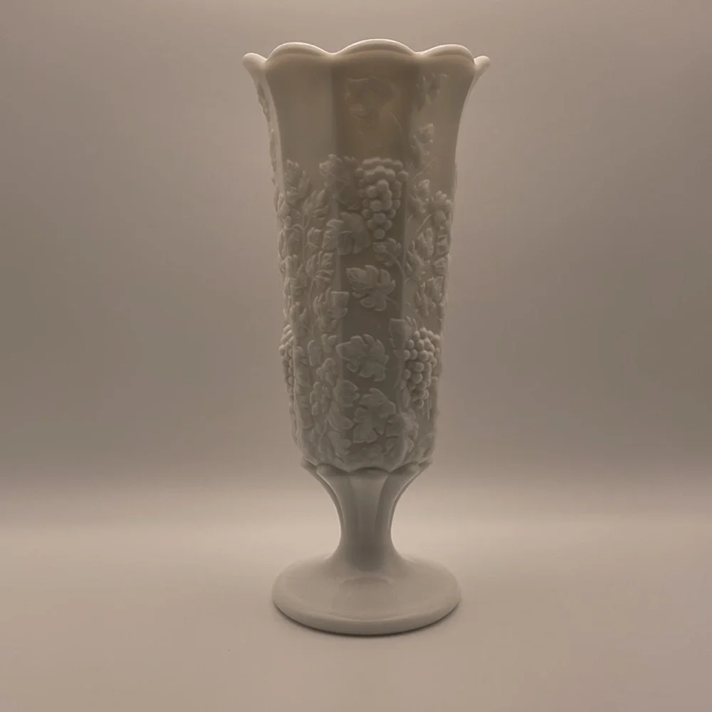Westmoreland White Milk Glass Vase with Elegant Accents‎